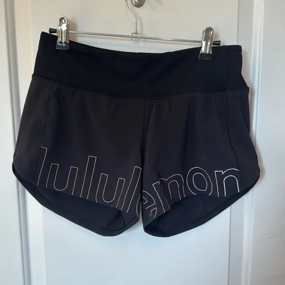 LULULEMON SPEED UP LINED BLACK SHORTS SIZE 4 - Picture 5 of 11